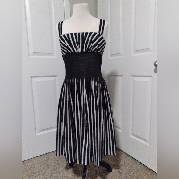 Suzi Chin for Maggy Boutique Dresses & Skirts - Suzi Chin For Maggie Boutique Summer Dress Sz 8